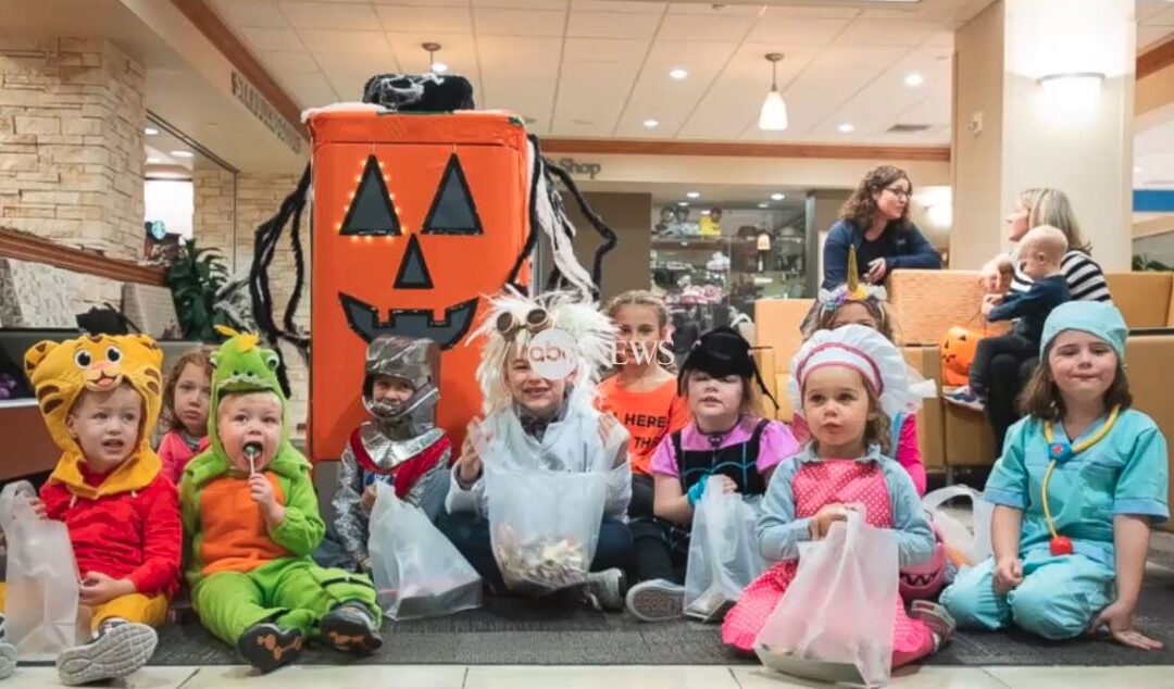 Aethon Mobile Robots Bring Some Halloween Joy (and Candy!) To Children at UPMC Hospital
